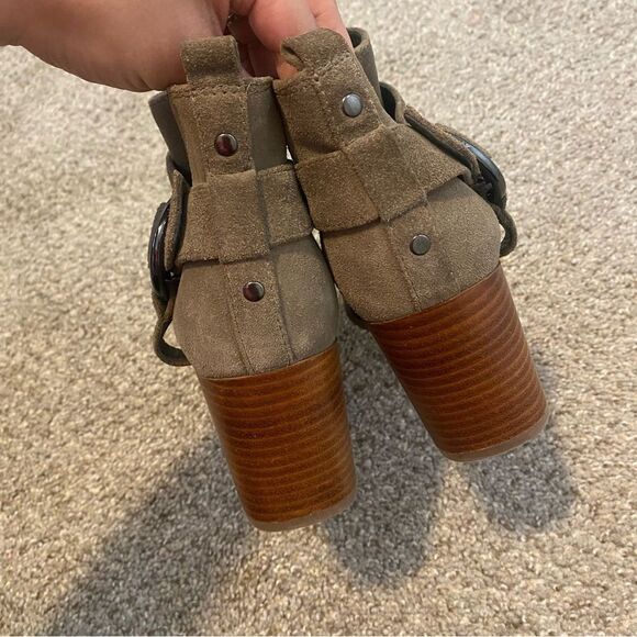 Marc Fisher View Suede Harness Chelsea Boots Women’s Size 8 - Picture 7 of 11